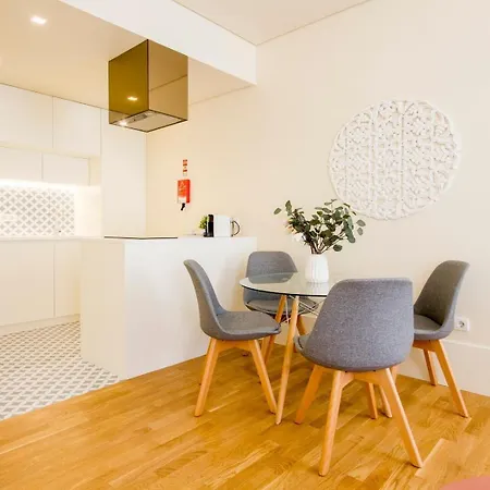 Douro River View From An Award Winning Building Apartment Porto