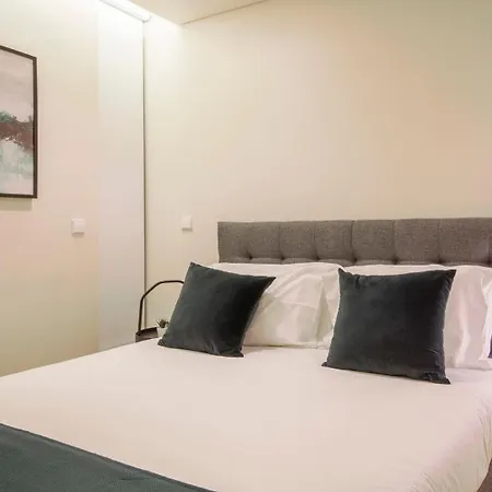 Douro River View From An Award Winning Building Appartamento