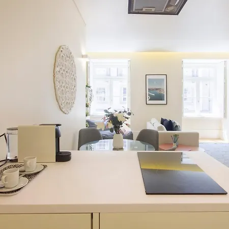 Douro River View From An Award Winning Building Apartamento